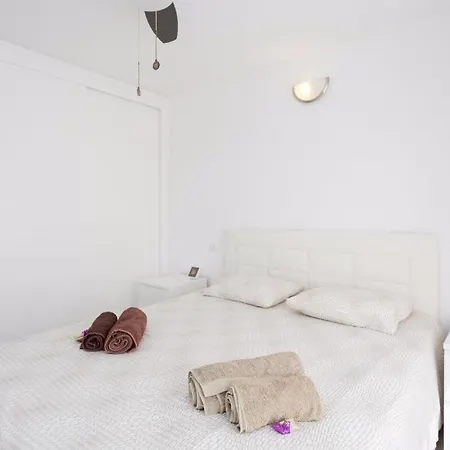 Apartamento White